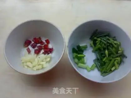 Make Eggs step 1