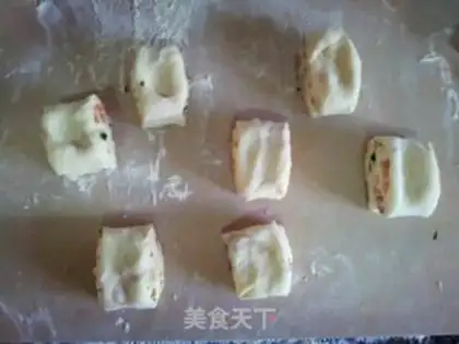 Make Onion ham rolls step 9