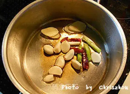 Make Three chickens in Zhejiang step 3