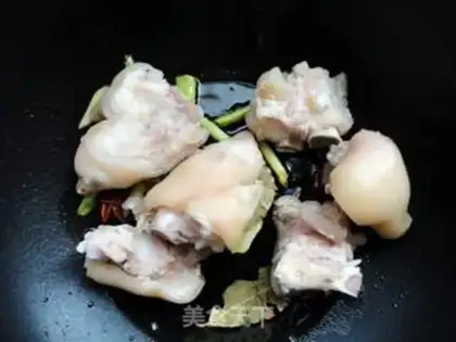 Make Red-hot pig hoof step 4