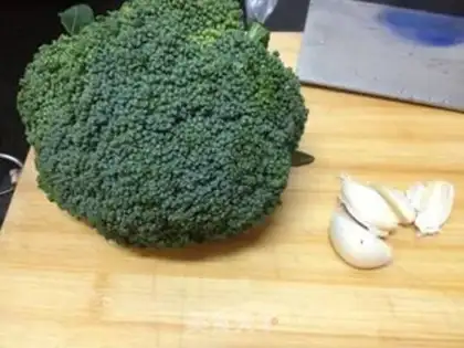Make Garlic broccoli step 0
