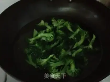 Make Garlic broccoli step 2