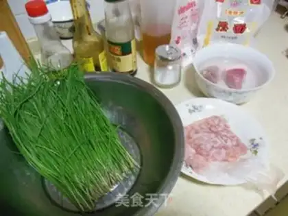 Make Shrimp intestine powder step 0