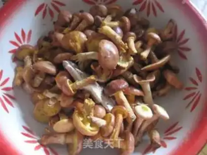 Make Scrambles and sticky mushrooms step 0
