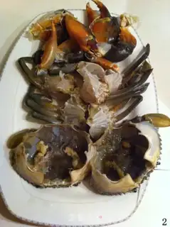 Make Scrambleded crabs step 1