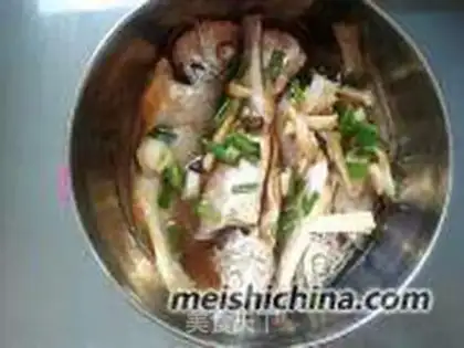Make Cleaning up onions, little butterfish step 7