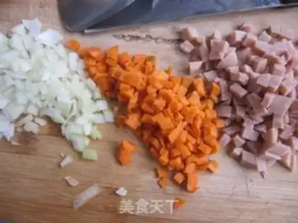 Make Yangzhou fried rice step 0