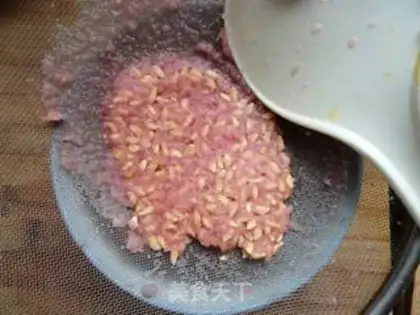 Make Fresh pomegranate juice step 5