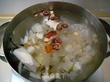Make Pear soup step 0
