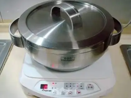 Make Pear soup step 1