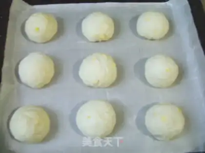 Make Milky corn buns step 5