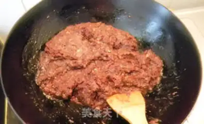 Make Homemade rose red beans step 5
