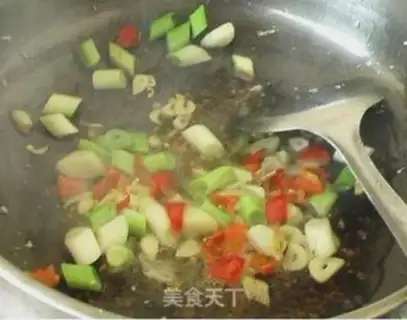 Make Secret beef noodles step 4