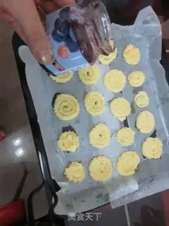 Make Blueberry cream cookies step 6