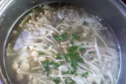 Make Golden pins and mushroom beef soup step 8