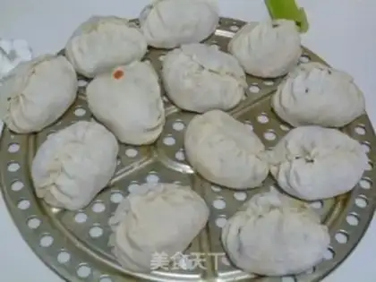 Make Vegetable buns step 4