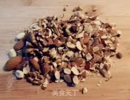 Make Almond oatmeal step 1