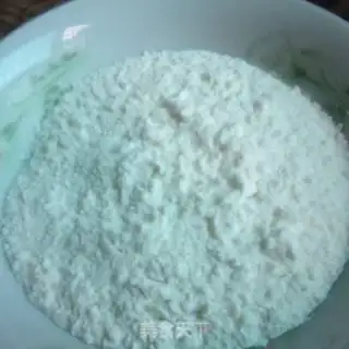 Make Pumpkin rabbit step 1