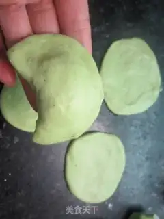 Make Moon dumplings step 7