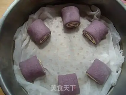 Make Double-coloured rice buns step 4