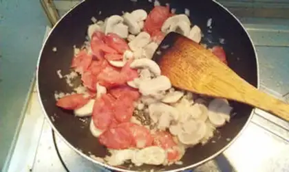 Make Sausage mushroom pasta step 3
