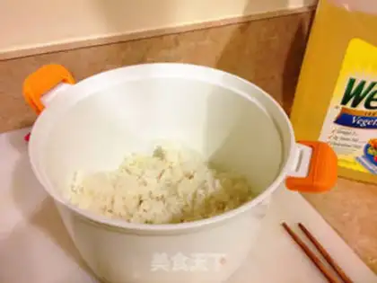 Make Simple golden egg fried rice step 0