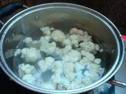 Make Pickles and fried eggs step 1