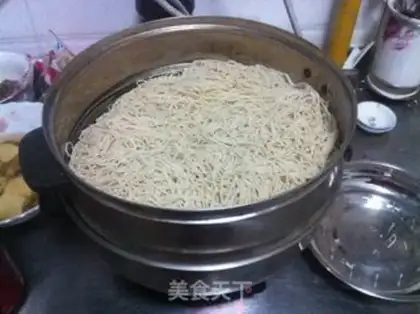 Make Henan halon noodles step 1