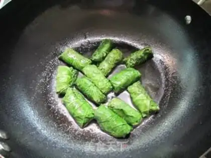 Make The cabbage pack step 8