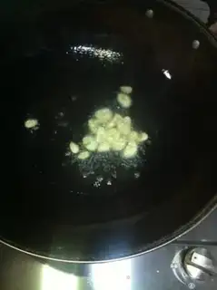 Make Henan halon noodles step 4