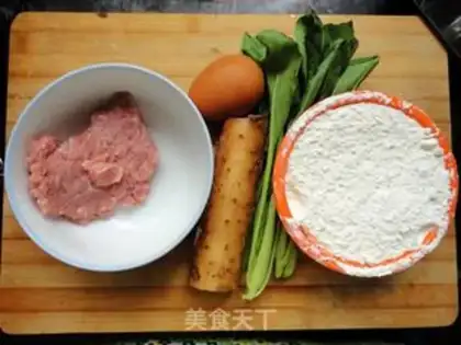 Make A golden roll of cuisine step 0