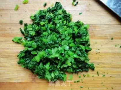 Make A golden roll of cuisine step 1