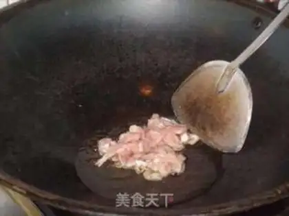 Make White peppers, fried meat step 2