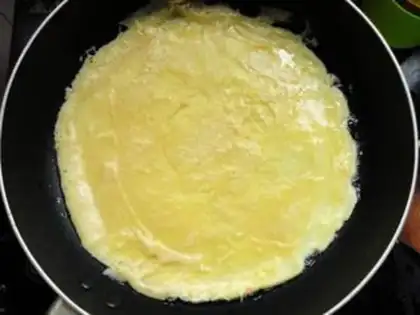 Make A golden roll of cuisine step 6