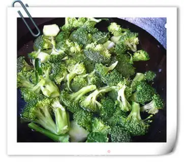 Make Shrimp broccoli step 1