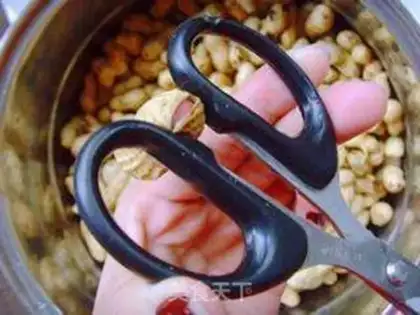Make Five peanuts step 1