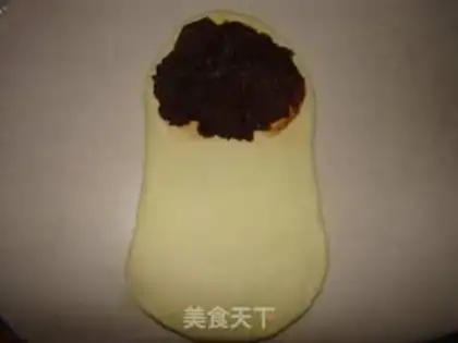 Make caterpillar bread step 3