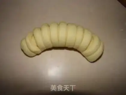 Make caterpillar bread step 6