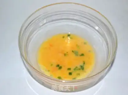 Make Sausage egg burrito step 1