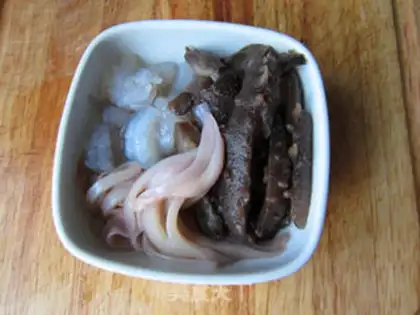 Make Spicy seafood soup step 2