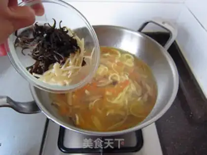 Make Spicy seafood soup step 7