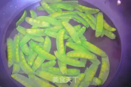 Make Garlic Dutch beans step 3