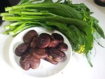 Make A mushroom pickle step 0