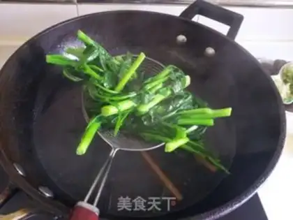 Make A mushroom pickle step 4