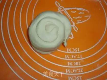 Make Onion butter cake step 4