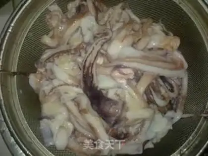 Make Seafood dry pot step 0