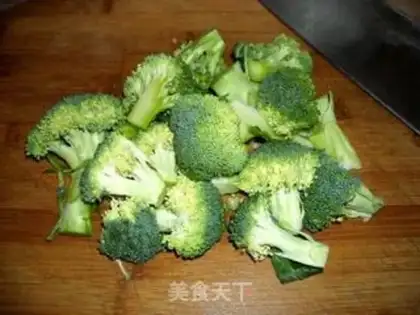 Make Garlic broccoli orchids step 4