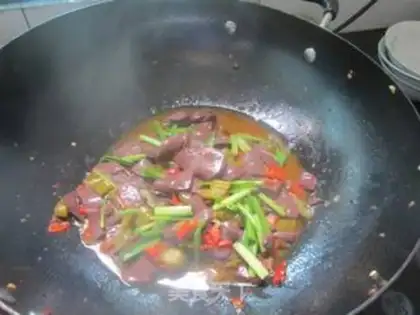 Make Spicy pig blood step 5