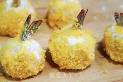 Make Potato mashed shrimp balls step 5