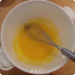 Make A flower birthday cake step 3